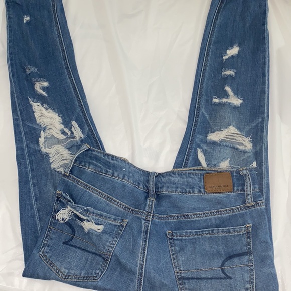 American Eagle ripped  jeans - Picture 4 of 5